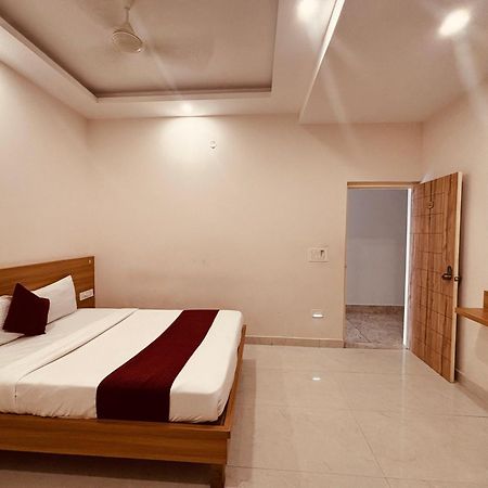Seema Palace Inn 1 Km From Railwaystaion Mysore Exterior photo