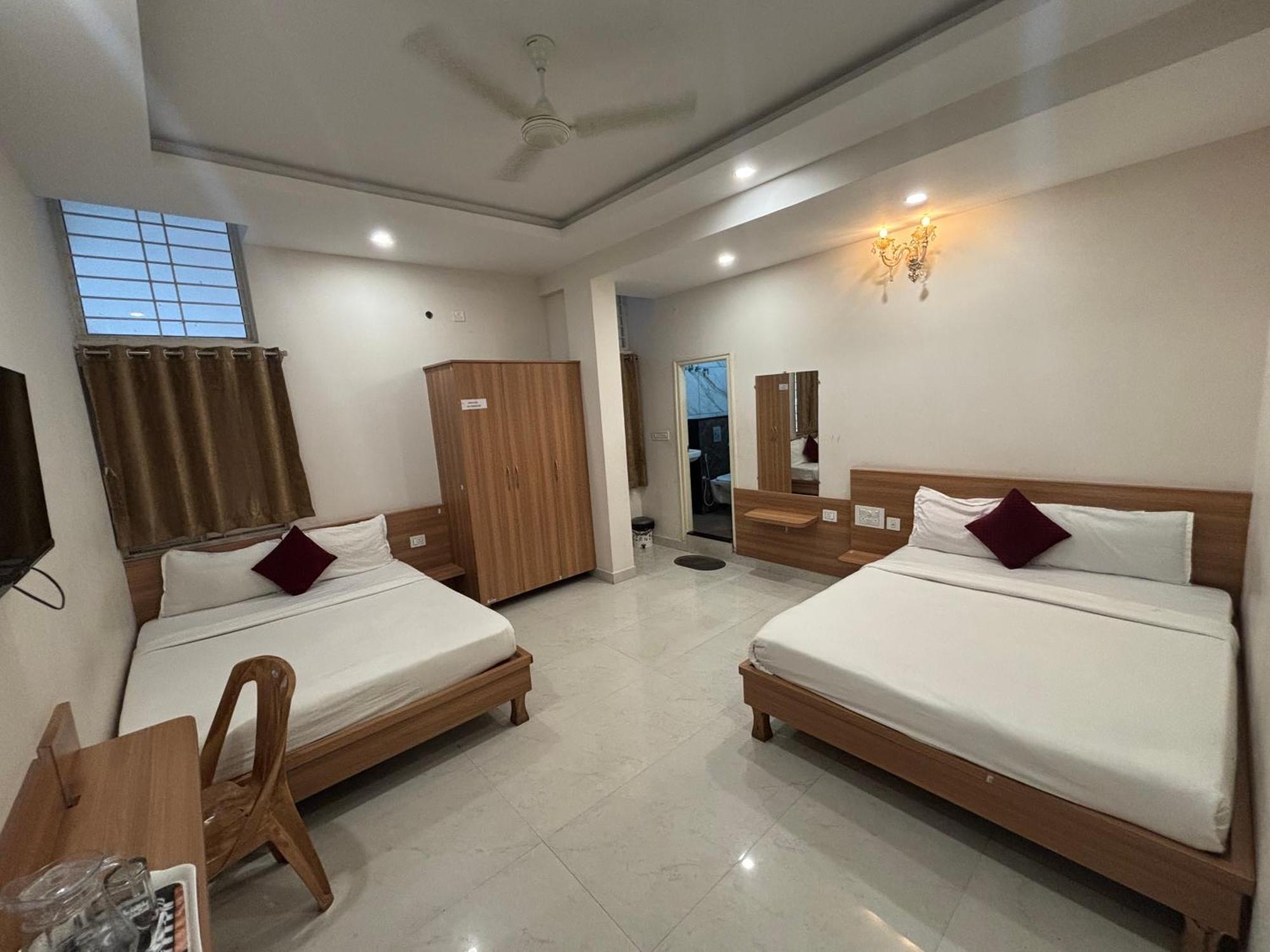 Seema Palace Inn 1 Km From Railwaystaion Mysore Exterior photo